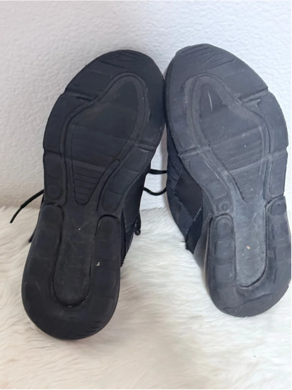 Women's Nike Air Max 270 Sneakers Black 8.5